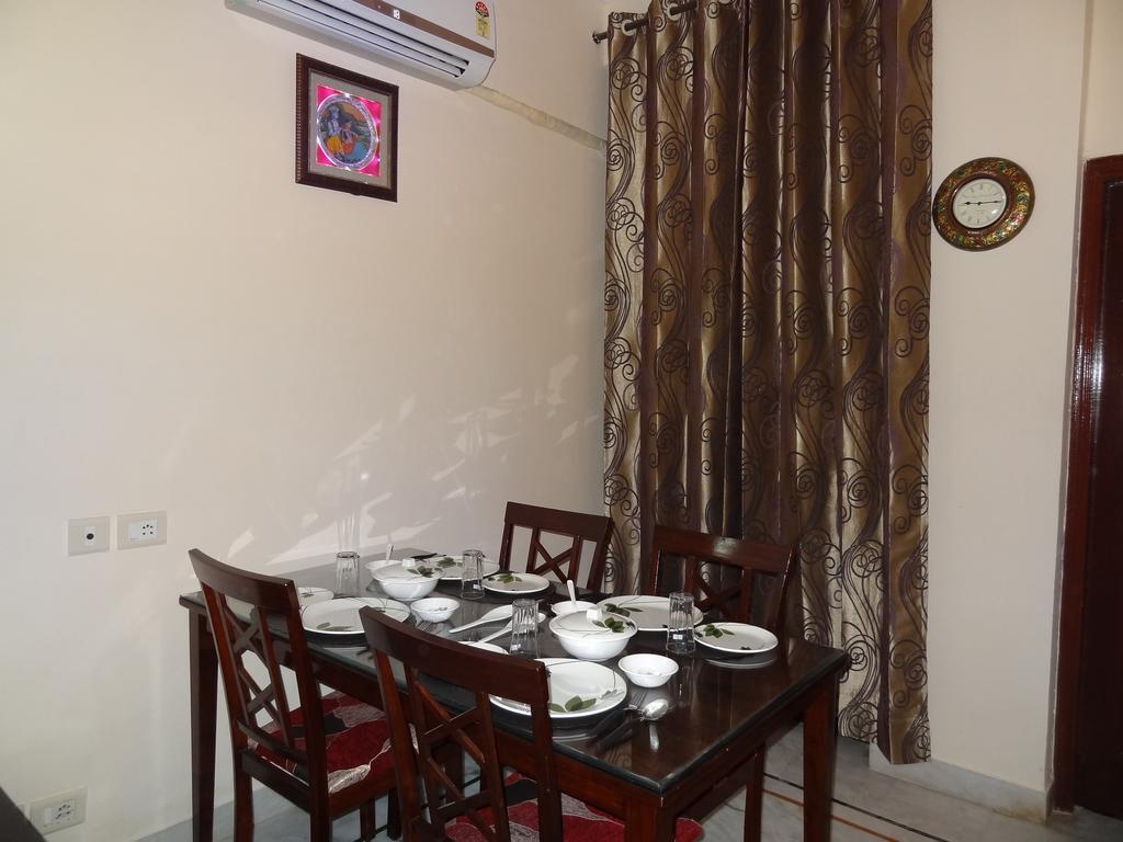 Tulsian Guest House & Apartments ジャイプール 部屋 写真